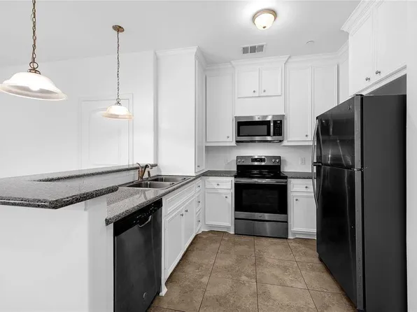 6122 W Mount Houston Rd, Houston, TX 77088
