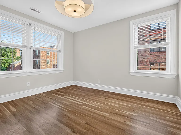 7519 Oxford Dr #2B — Photo 25