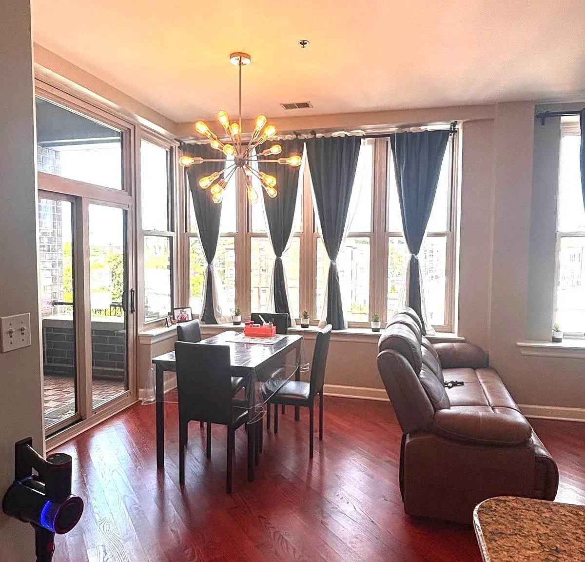 2 bed, $3,000 — Photo 4