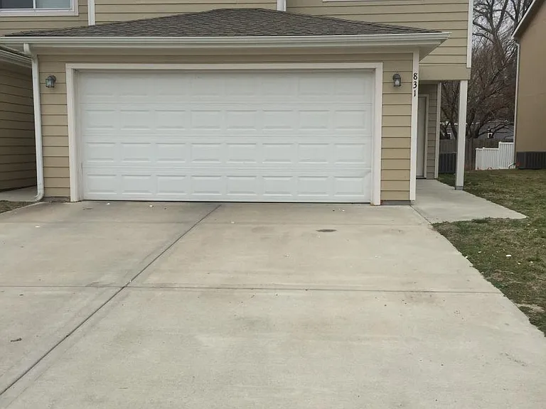 840 Whitetail Ct — Photo 1