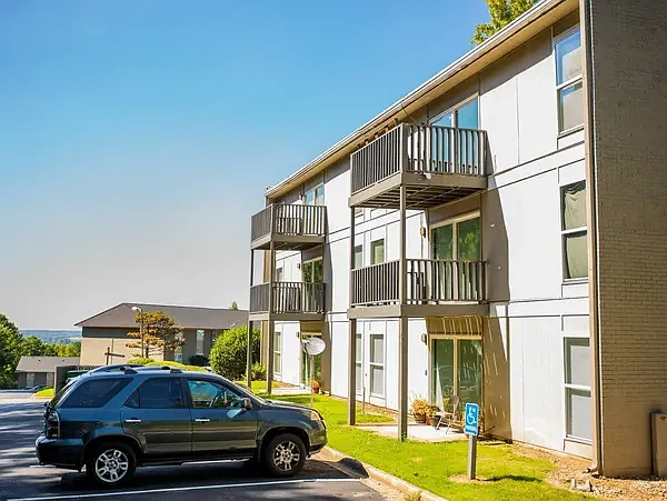 2700 At Homewood Apartments — Photo 1