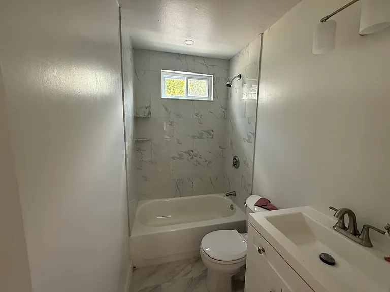139 Lawton Ave #9 — Photo 9