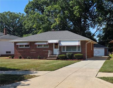 9756 Memphis Villas Blvd, Brooklyn, OH, 44144