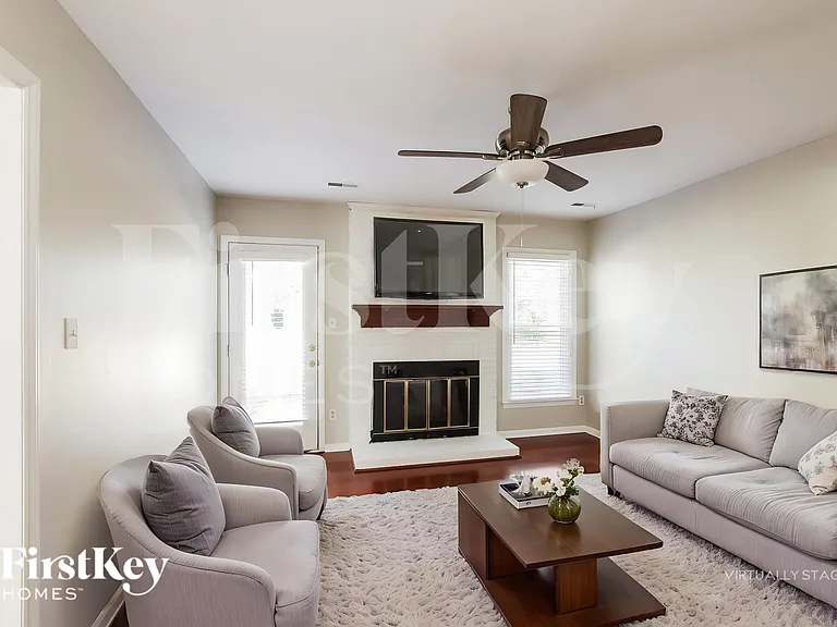 11701 Charnwood Ct — Photo 4