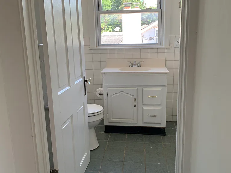 210 Craig Ave — Photo 15