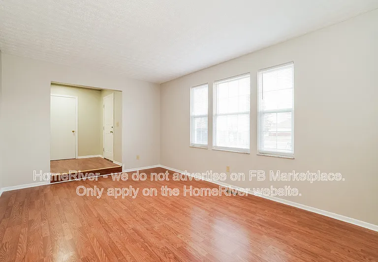 3560 Woody Way — Photo 9