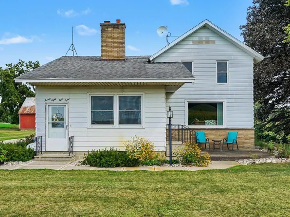 2858 W Buchanan Rd, Ithaca, MI 48847