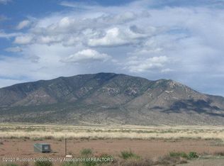 214 High Noon Rd, Carrizozo, NM 88301