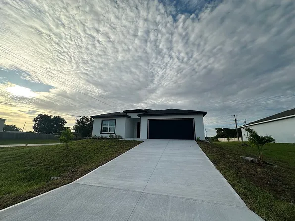 1294 Valencia St SE, Palm Bay, FL 32909