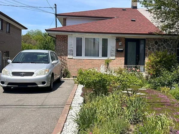 65 Newlin Cres, Toronto, ON M3L 1X5