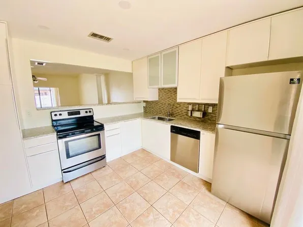 6729 NW 29th Way, Fort Lauderdale, FL 33309