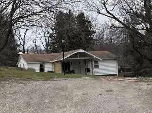 275 Hillside Ave, Freedom, PA 15042