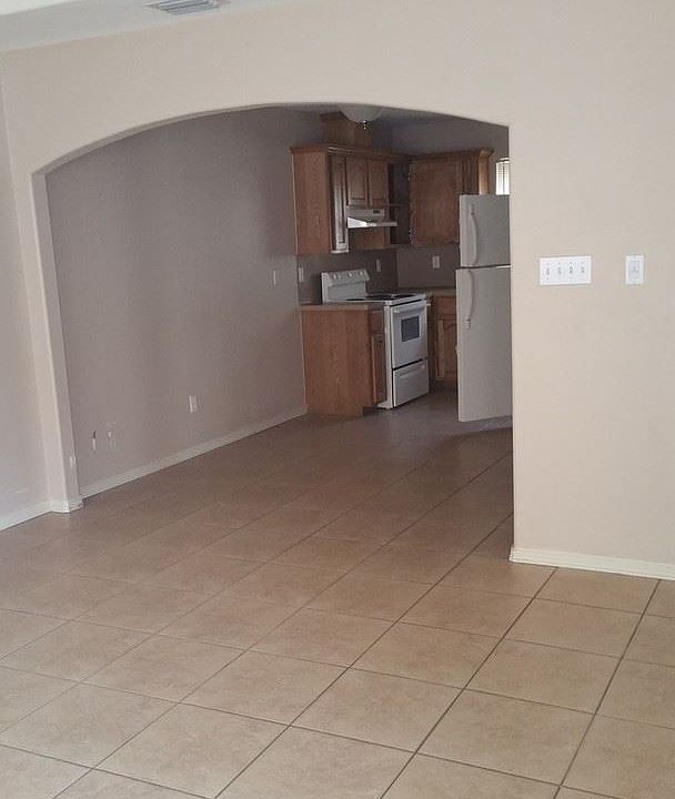 1st image of 903 W Emerald Dr APT C