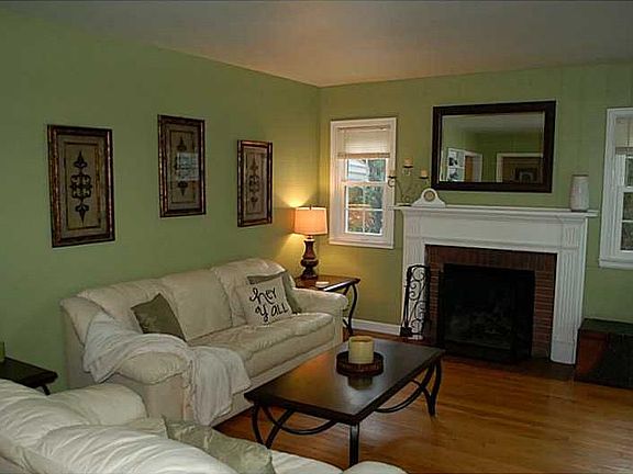 3rd image of 6119 Burlington Ave