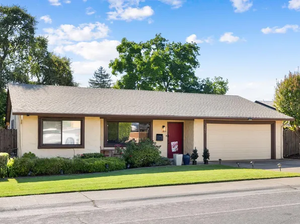 260 Flower Dr, Folsom, CA 95630