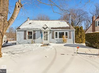 2049 Farmington Ave, Pottstown, PA 19464