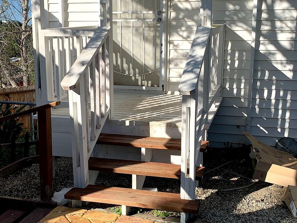 1st image of 2220A Monterey Ave