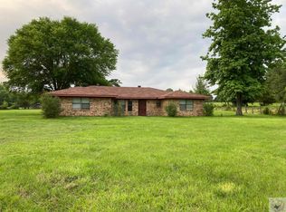 721 County Road 3782, Queen City, TX 75572