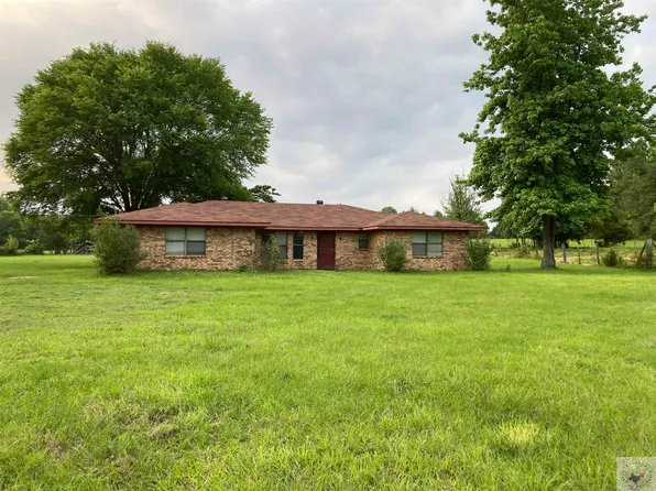 721 County Road 3782, Queen City, TX 75572