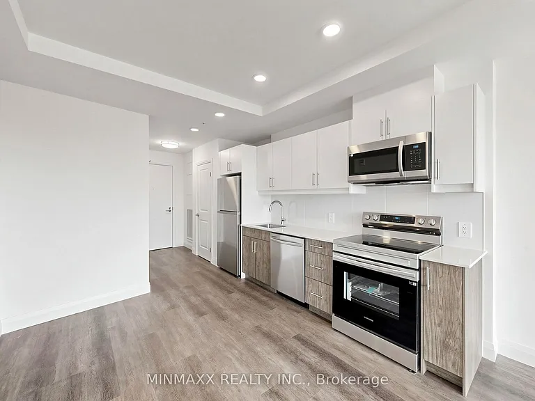 1333 Weber St E #710 — Photo 15