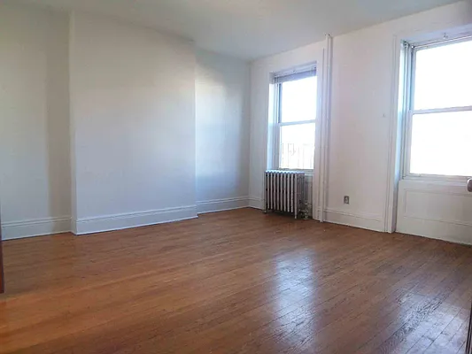 Rented by City Connections Realty | media 11