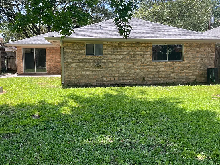 8591 Oliver Ave — Photo 13