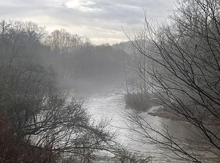 417 Riveroverlook Dr, Copperhill, TN 37317