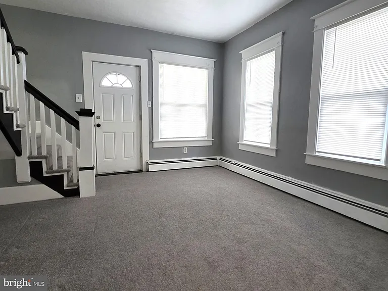 2 E Milby St — Photo 3