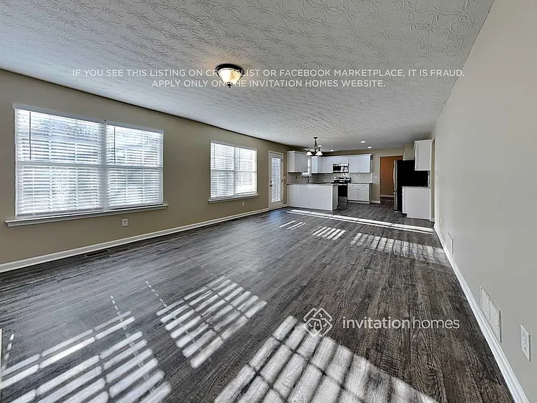 835 Roxfield Ct — Photo 8