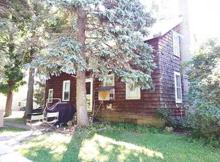 5840 Donner Rd, Lockport, NY 14094