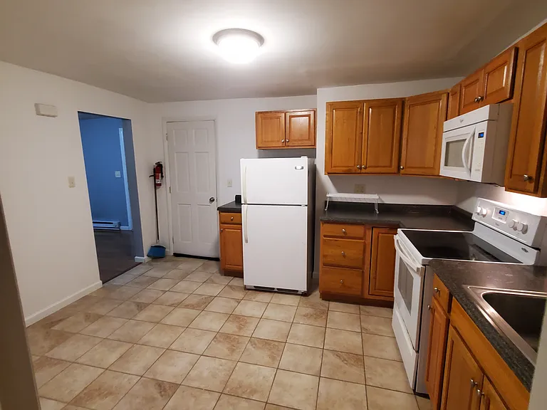 18 Gardner St #1 — Photo 4