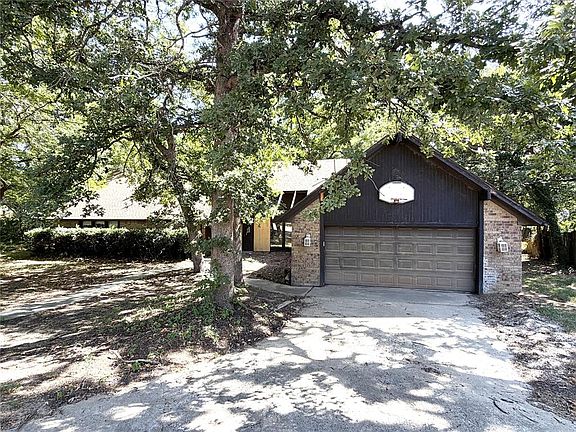 3rd image of 1104 Reid Cir