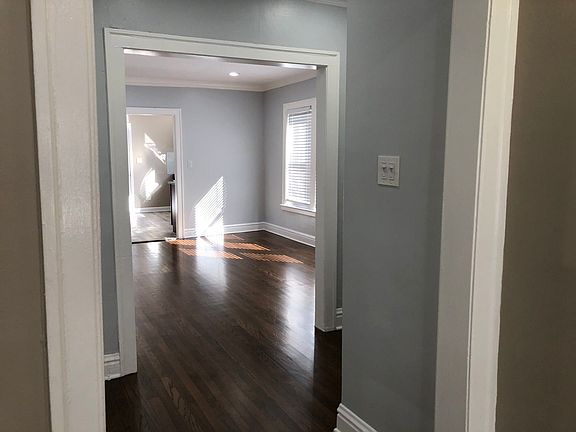 5th image of 3532 W Shakespeare Ave #2