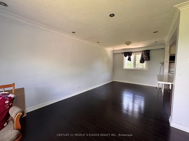 59 Westhumber Blvd — Photo 3