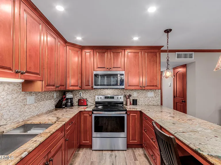 5525 E Thomas Rd #E3 — Photo 12