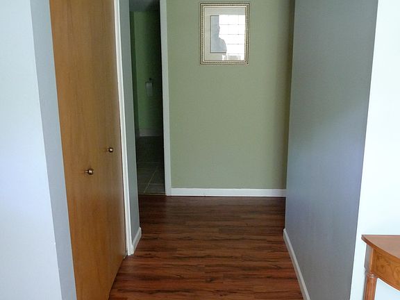 5th image of 8450 Lakewood Ave