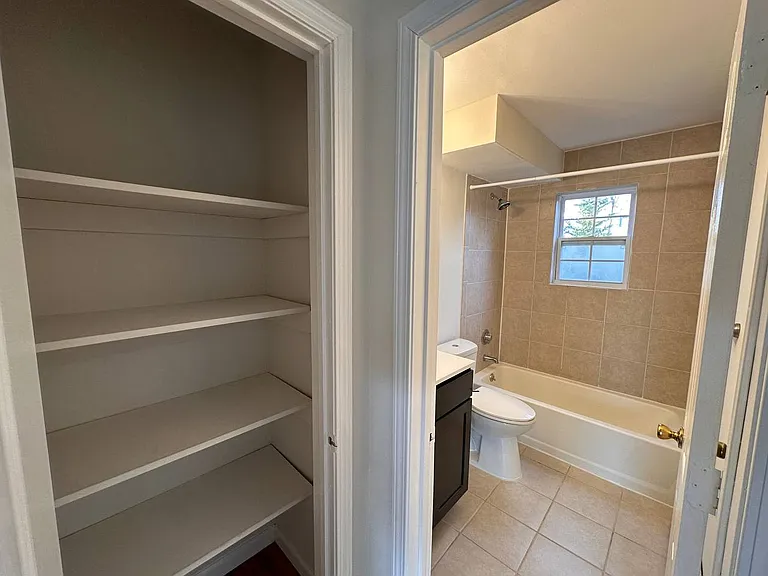 582 Patten Ave #46 — Photo 15