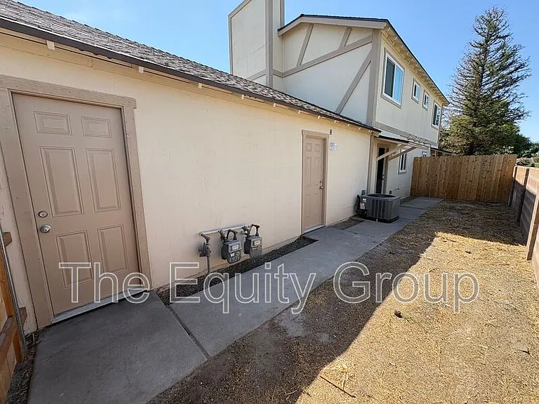 1473 Ben Franklin Ave — Photo 5