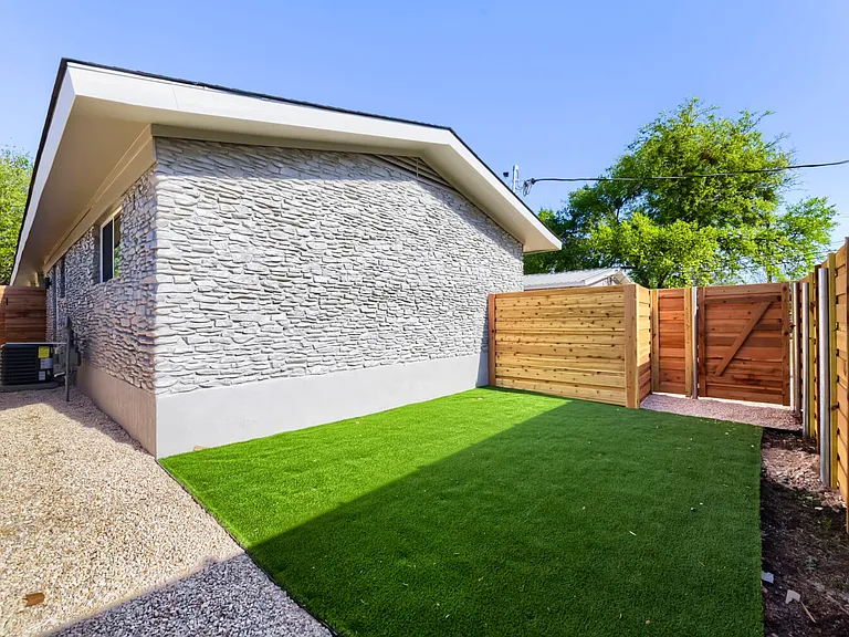 6506 Hickman Ave #A — Photo 17