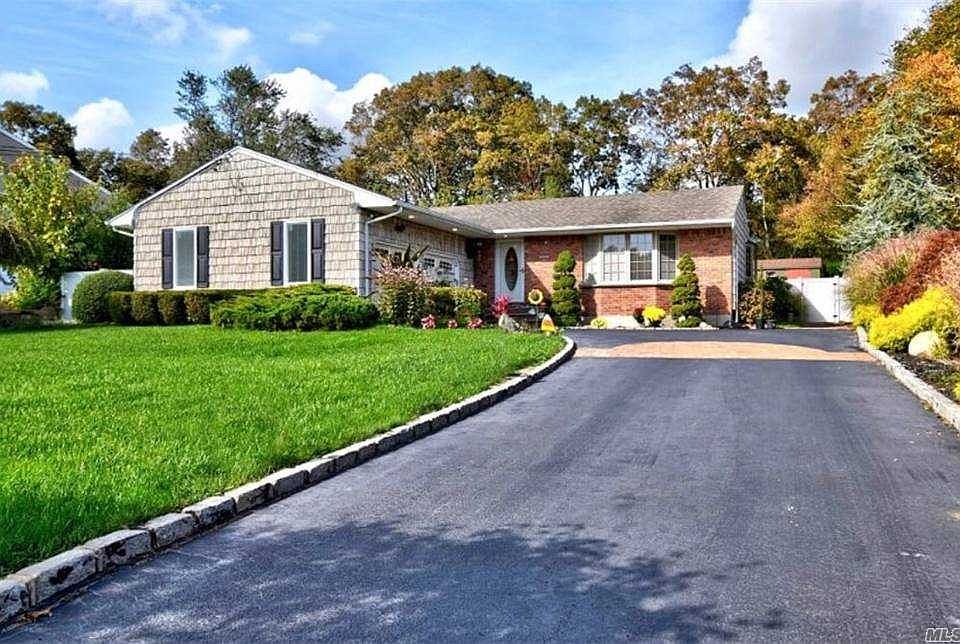 431 Joan St, Ronkonkoma, NY 11779 Zillow