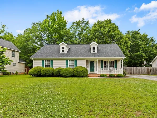 108 Laurel Ridge Way, Greenwood, SC 29649