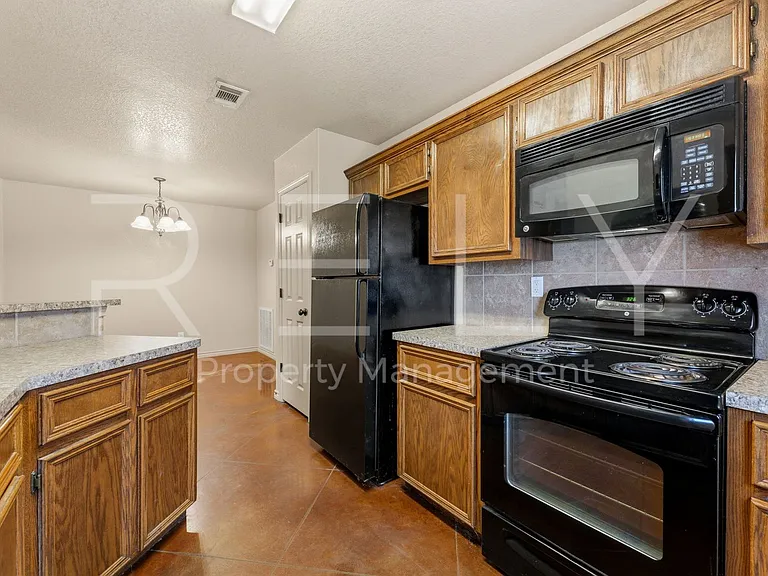 603 W Karey Dr — Photo 11