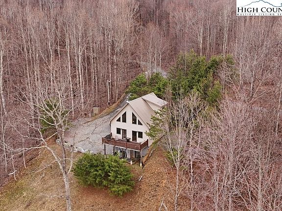 3rd image of 408 Eagle Ridge Road