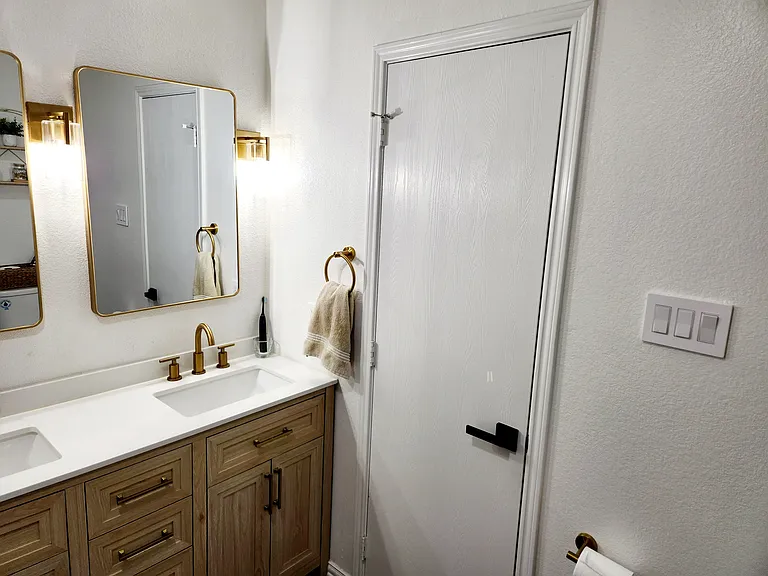 720 Mackenzi Dr — Photo 14