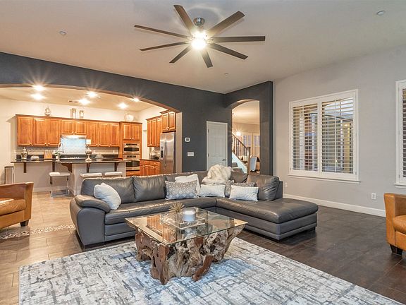 4th image of 26315 N 57th Dr