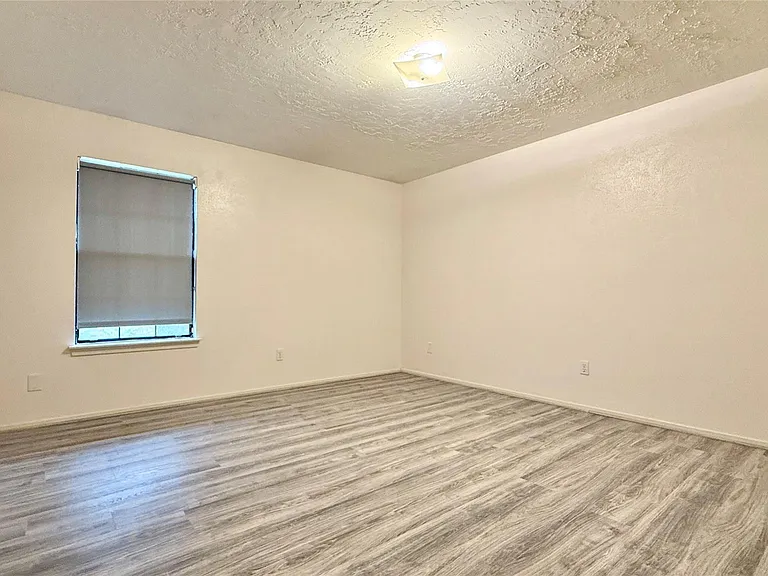 18 Dellforest Ct — Photo 31