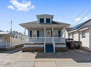 128 W Cardinal Rd, Wildwood Crest, NJ 08260