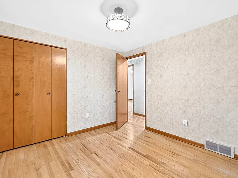 436 Sharon Rd — Photo 35