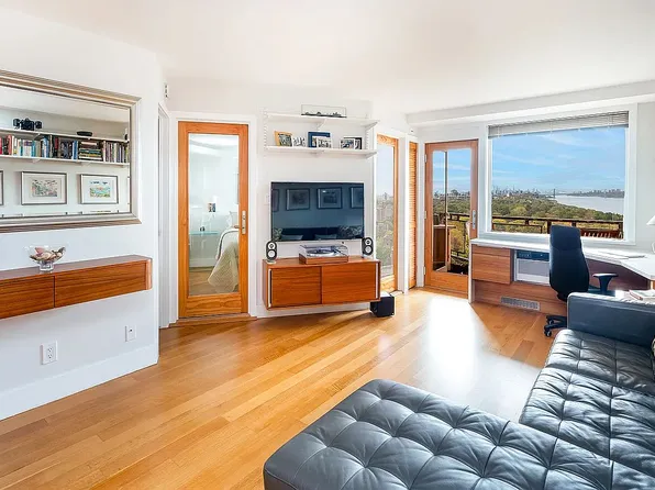 5700 Arlington Ave APT 21R, Bronx, NY 10471