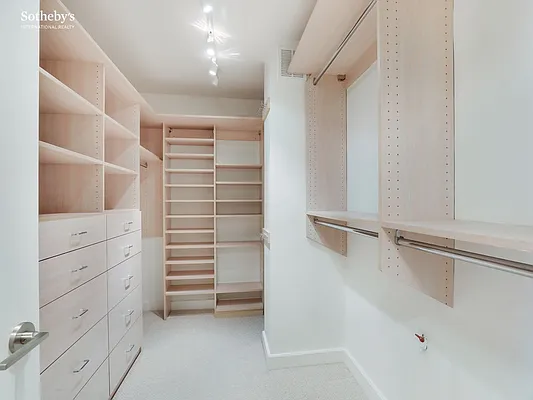 Rented by Sotheby's International Realty | media 13